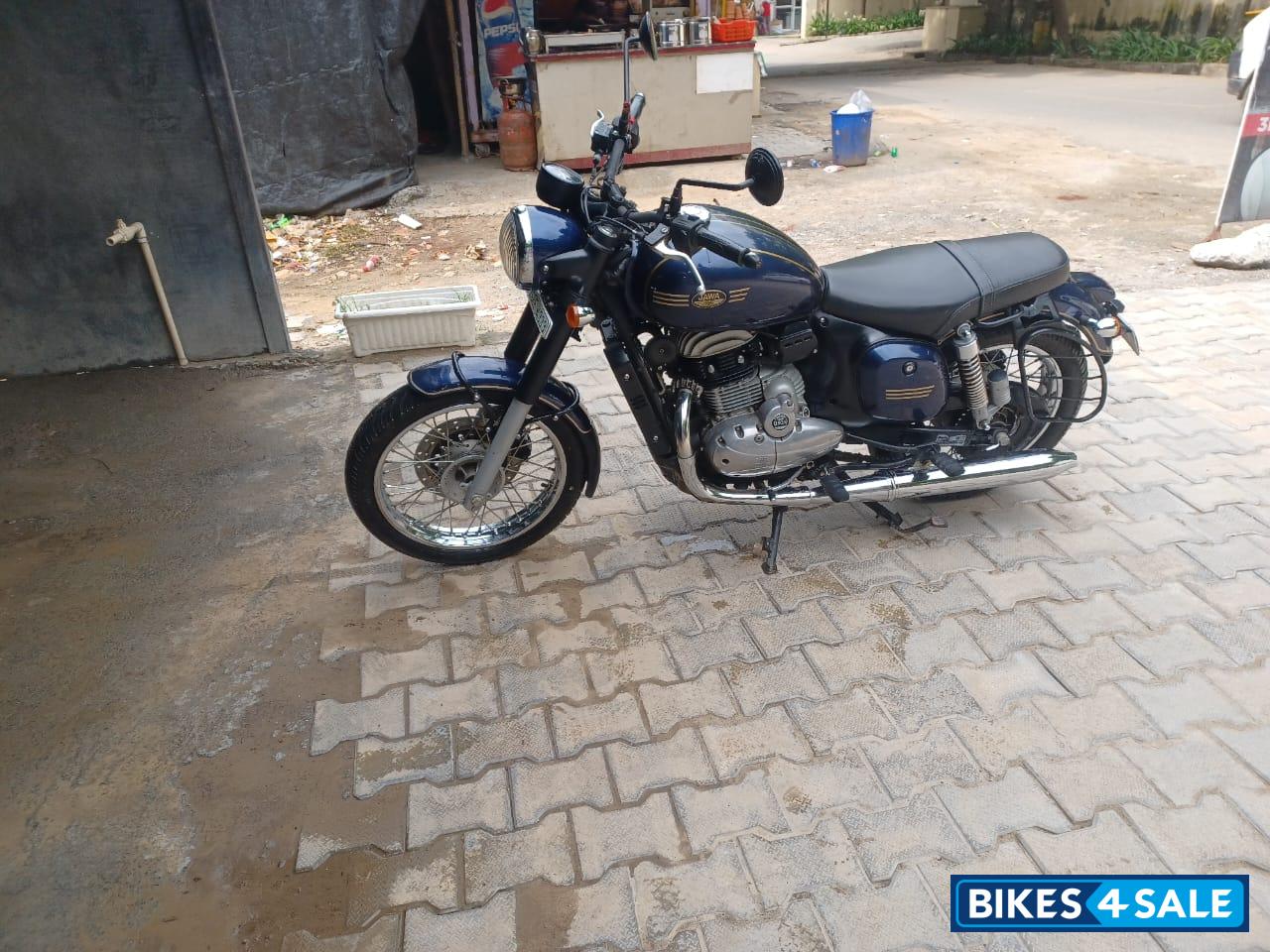 Jawa 42 Dual Channel ABS Cosmic Carbon Jawa 42 Dual Channel ABS Cosmic Carbon