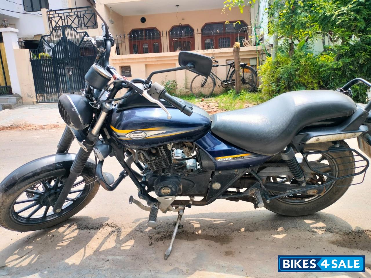 Bajaj Avenger Street 150