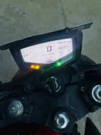 Black TVS Apache RTR 200 4V 2022