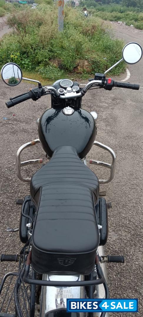 Black Royal Enfield Bullet 350 ES