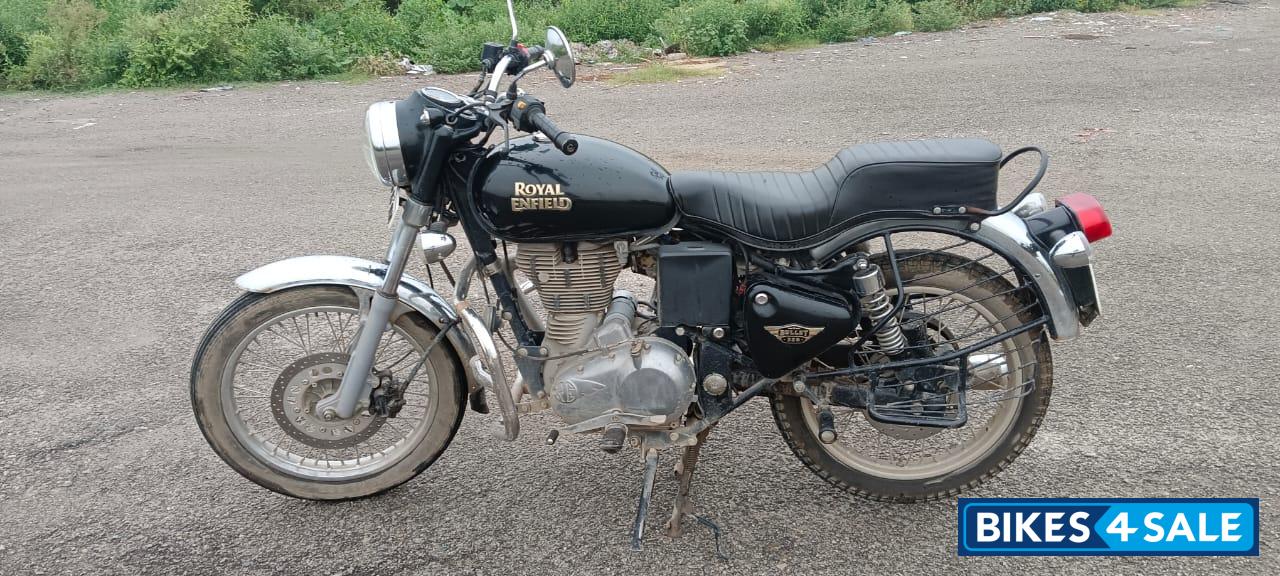 Black Royal Enfield Bullet 350 ES