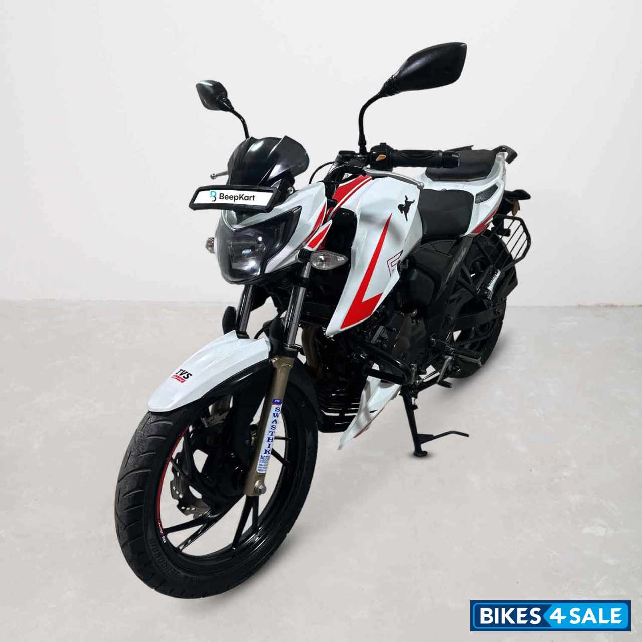 TVS Apache RTR 200 4V