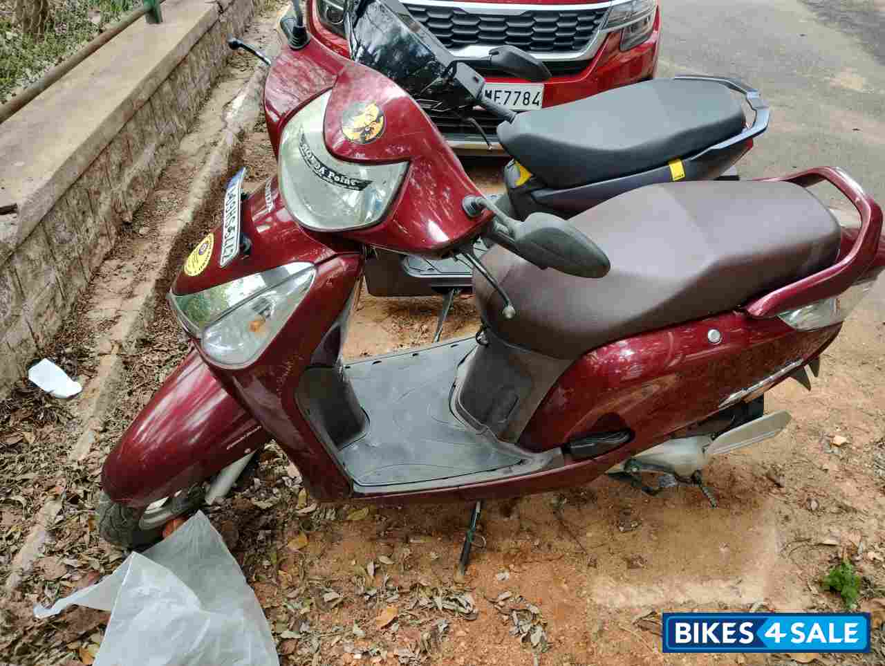 Rebel Red Metalic Honda Aviator