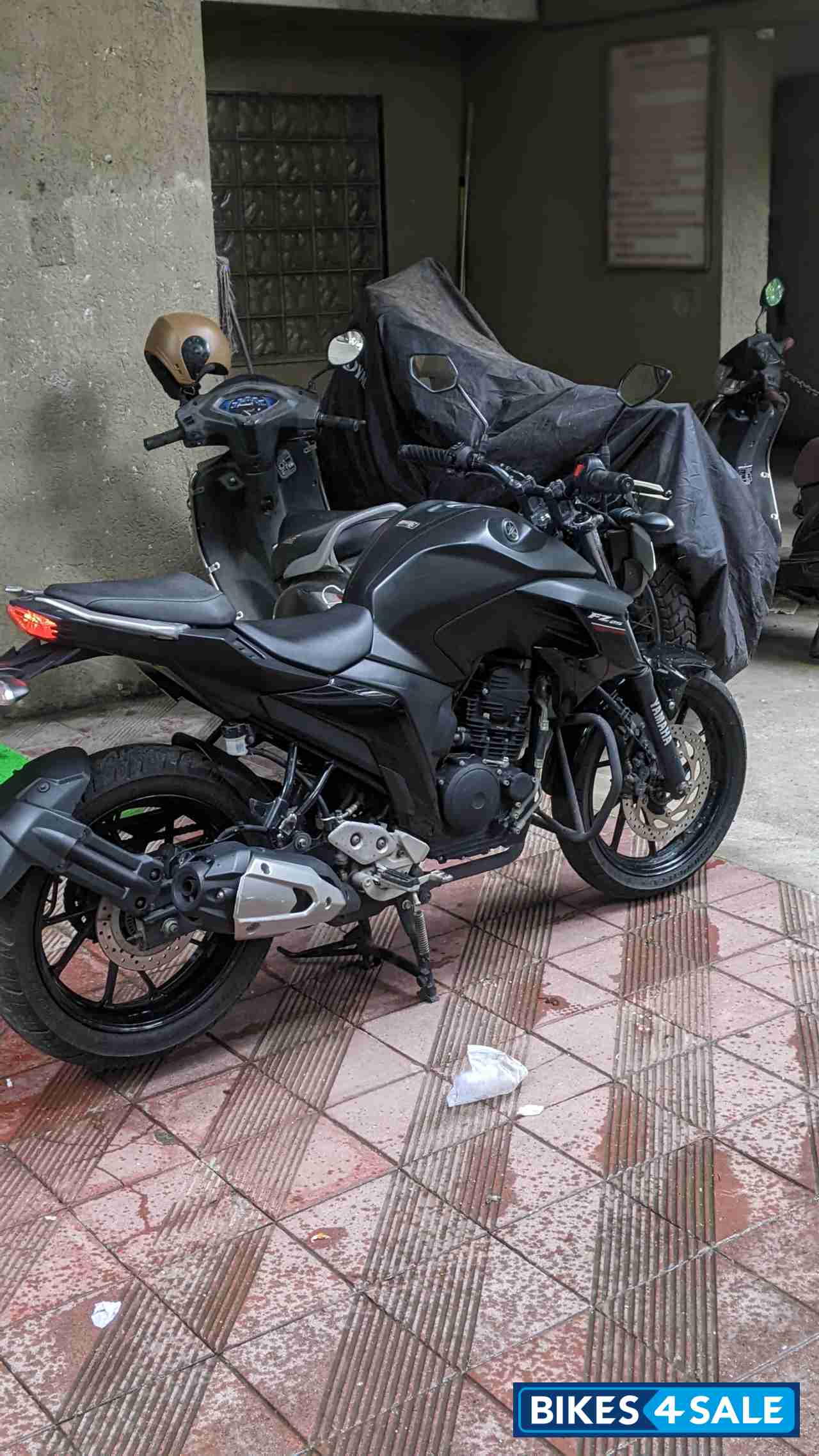 Yamaha FZ25