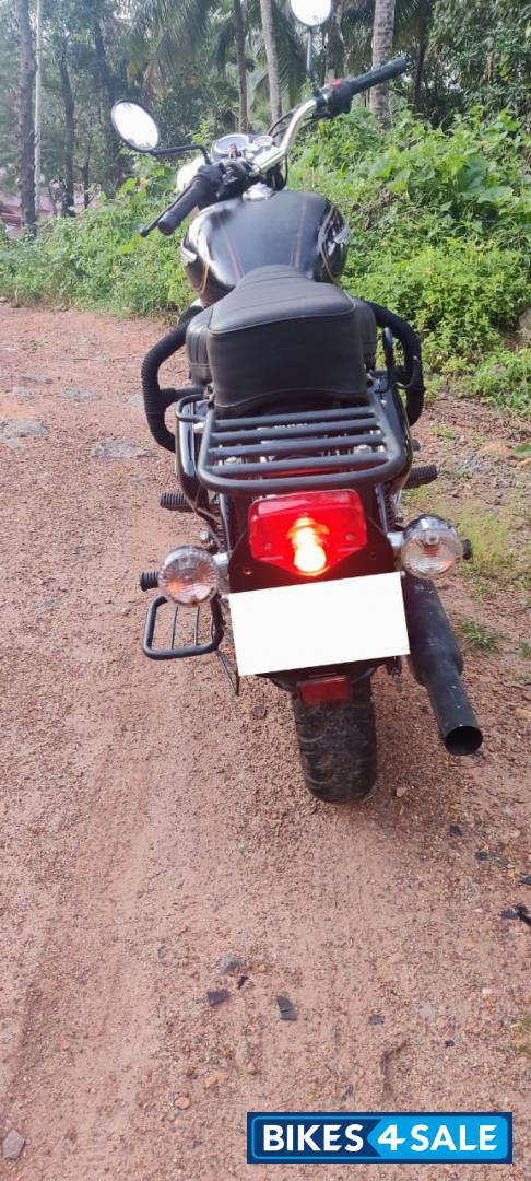 Black Royal Enfield Bullet Standard 350