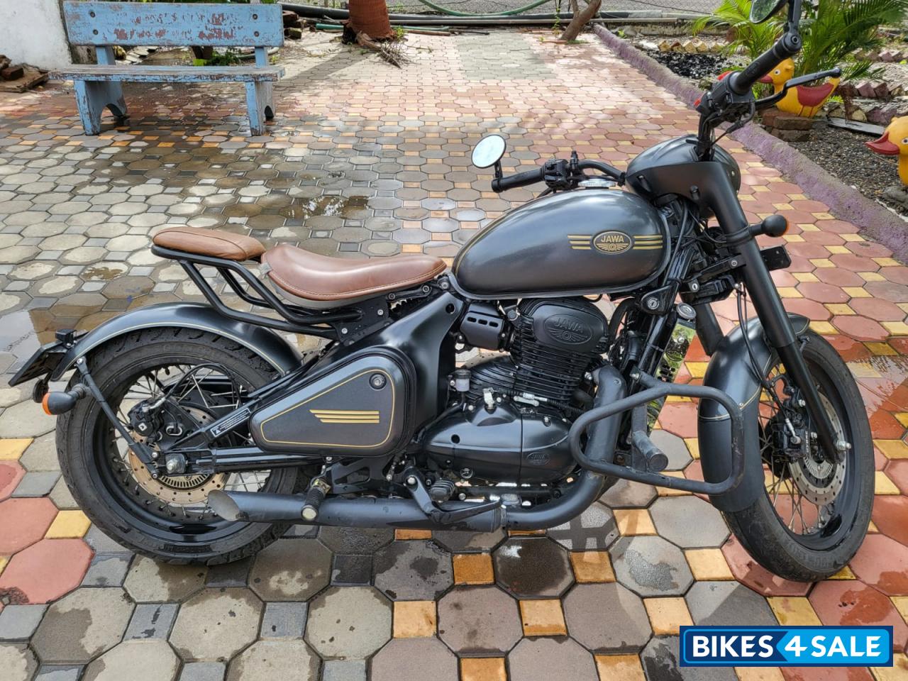 Charcoal Grey Jawa Perak