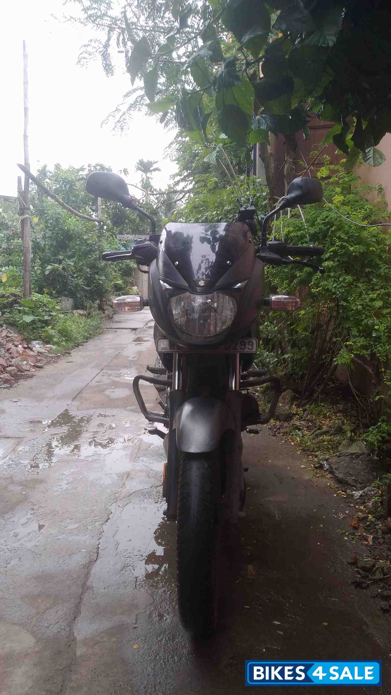 Bajaj Pulsar 125 Split Seat