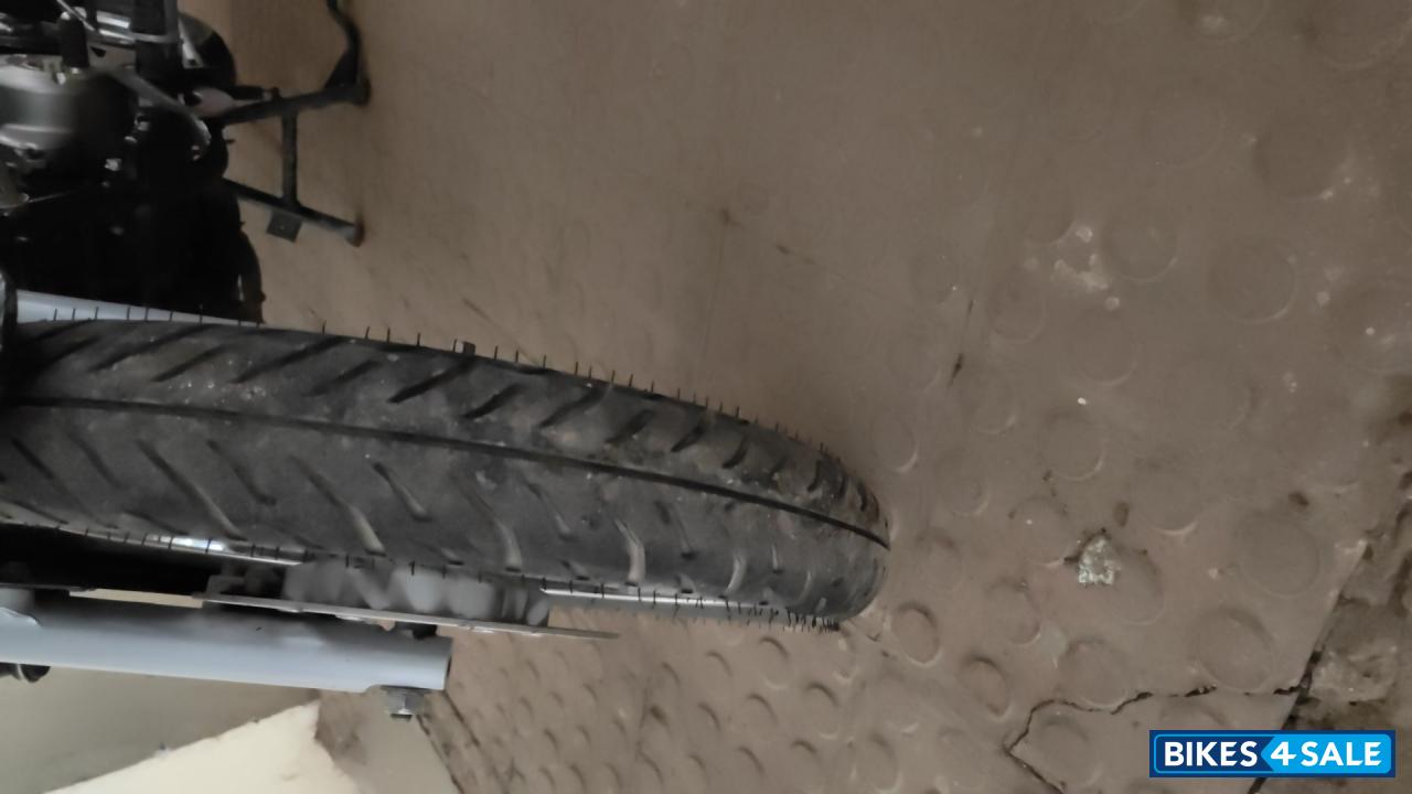 Bajaj Avenger Cruise 220 Bajaj Avenger Cruise 220