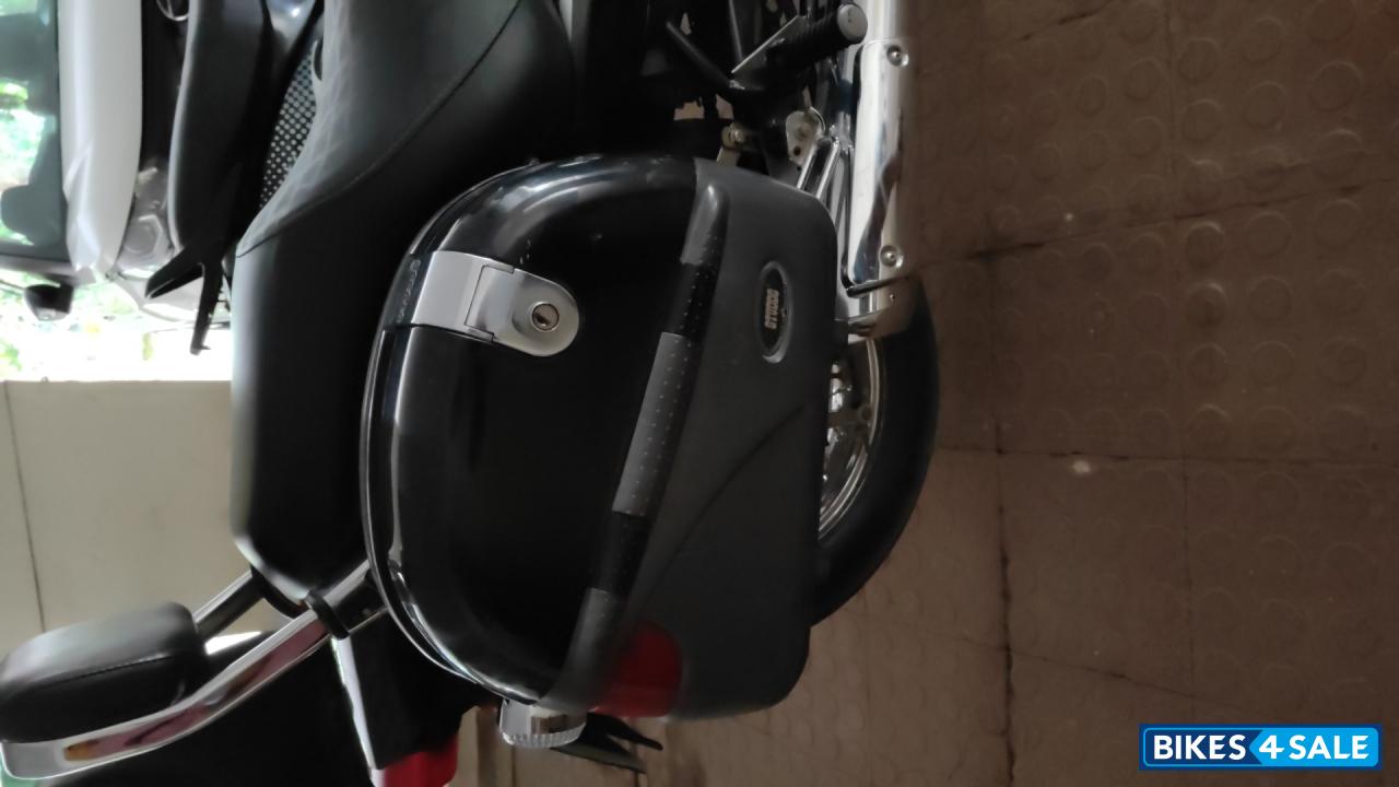 Bajaj Avenger Cruise 220 Bajaj Avenger Cruise 220