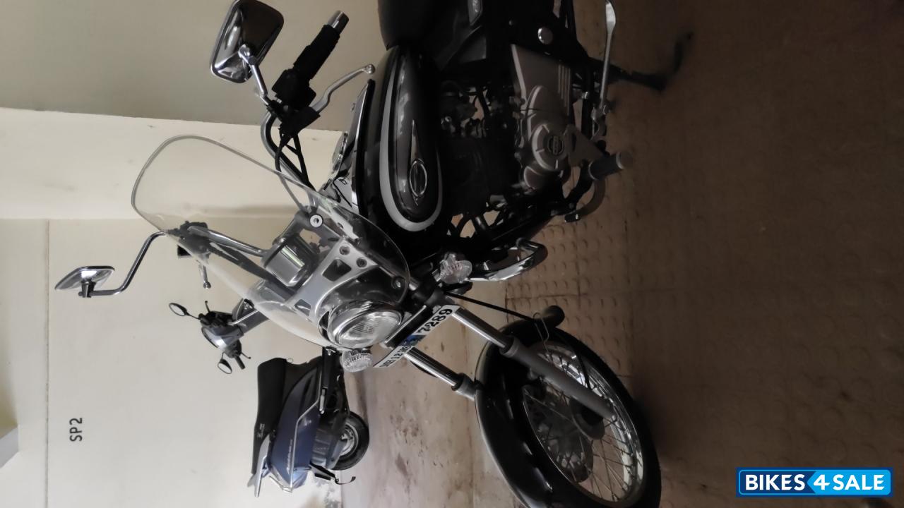 Bajaj Avenger Cruise 220 Bajaj Avenger Cruise 220