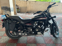Bajaj Avenger 220 DTS-i