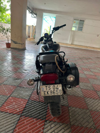 Bajaj Avenger 220 DTS-i