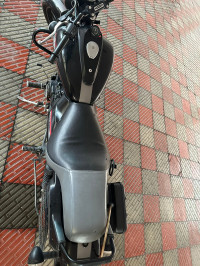 Bajaj Avenger 220 DTS-i