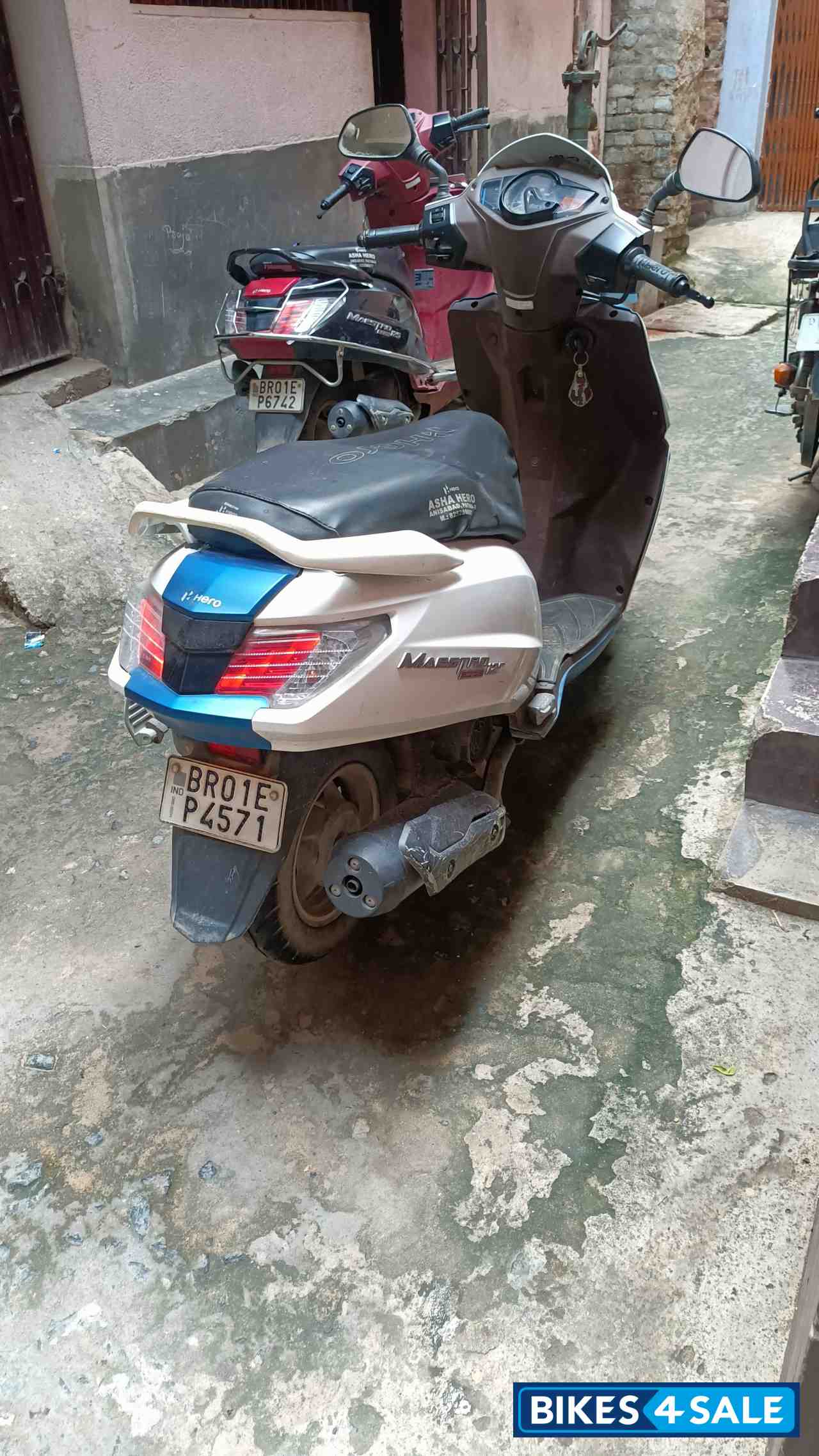 Blue Duel Tone Hero Maestro Edge 125 FI