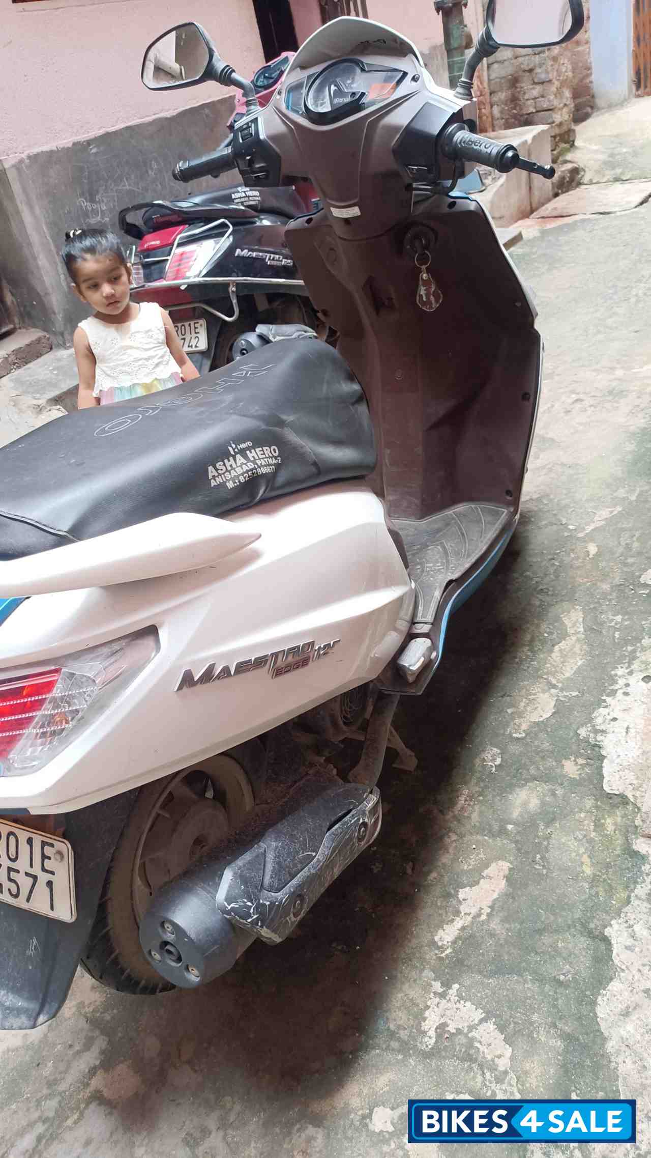 Blue Duel Tone Hero Maestro Edge 125 FI