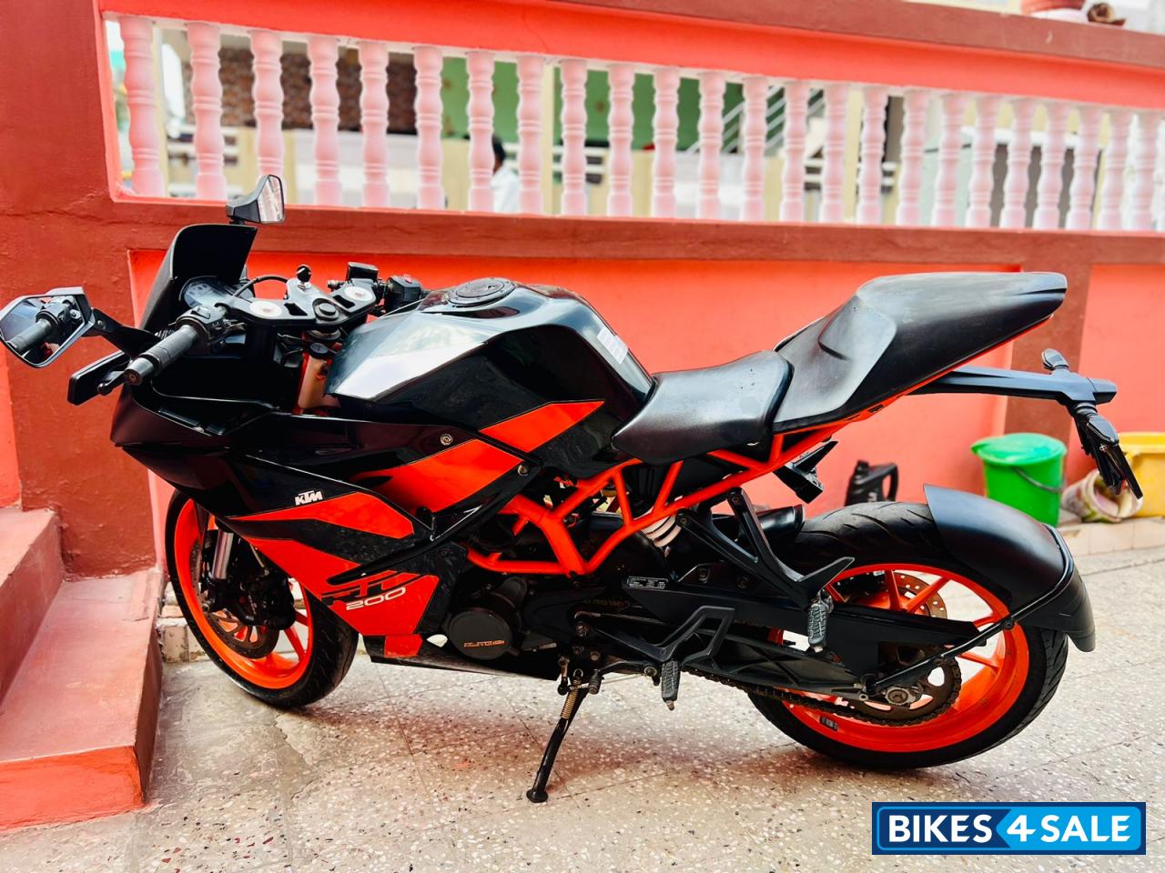 Ebony Black And Orange KTM RC 200