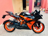 Ebony Black And Orange KTM RC 200