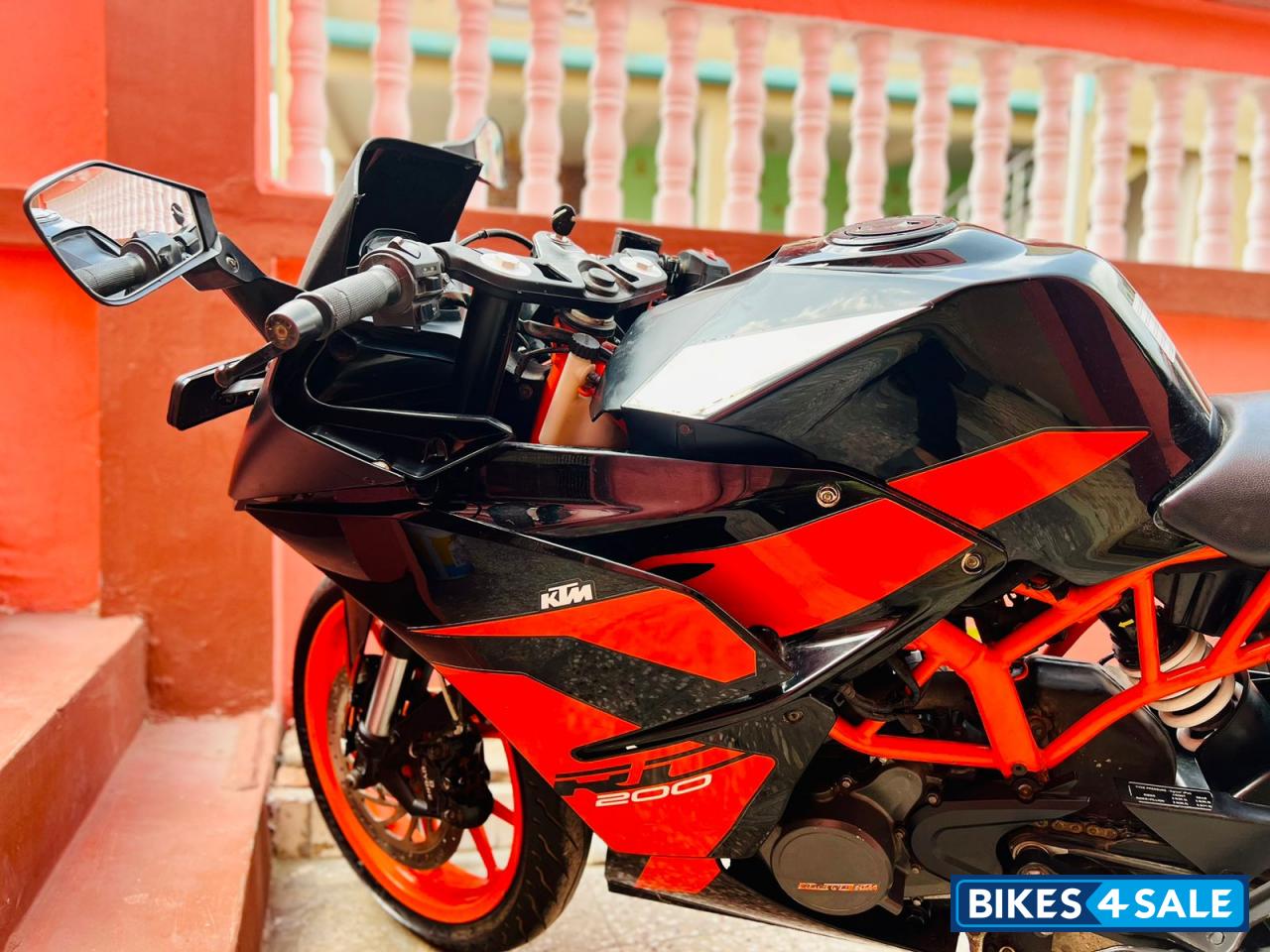 Ebony Black And Orange KTM RC 200