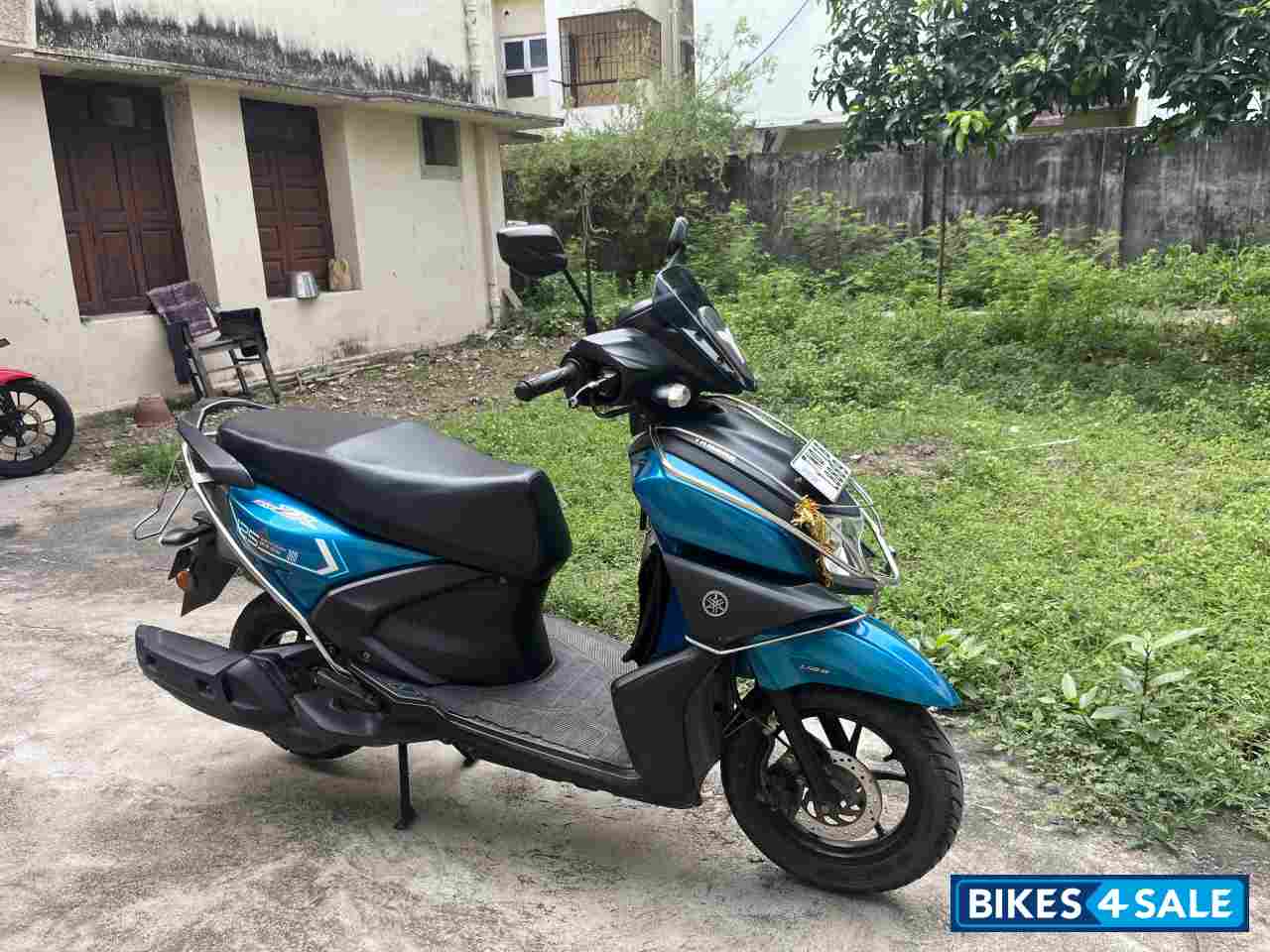 Cyan Blue Yamaha Cygnus RayZR 125 Fi BS6