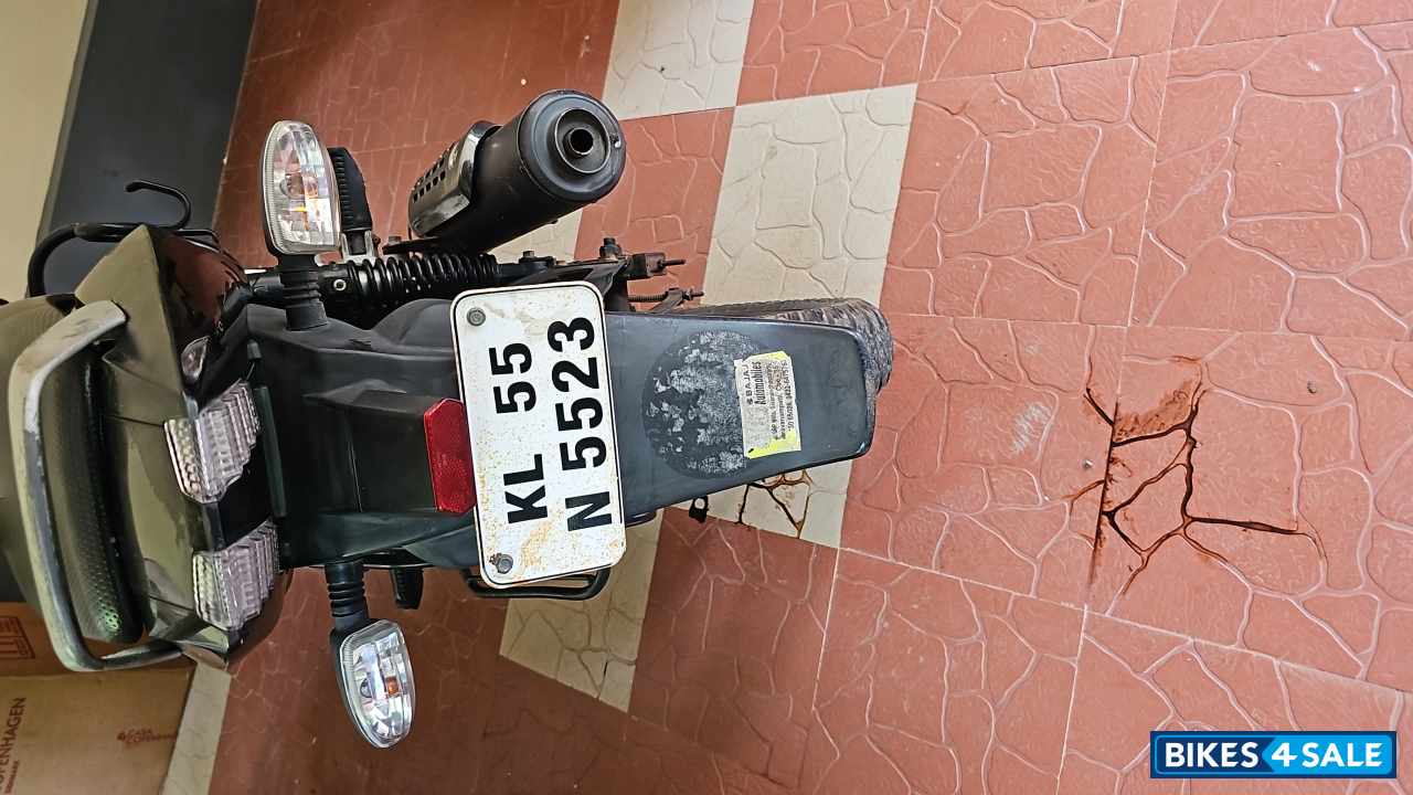 Black Bajaj Pulsar 150