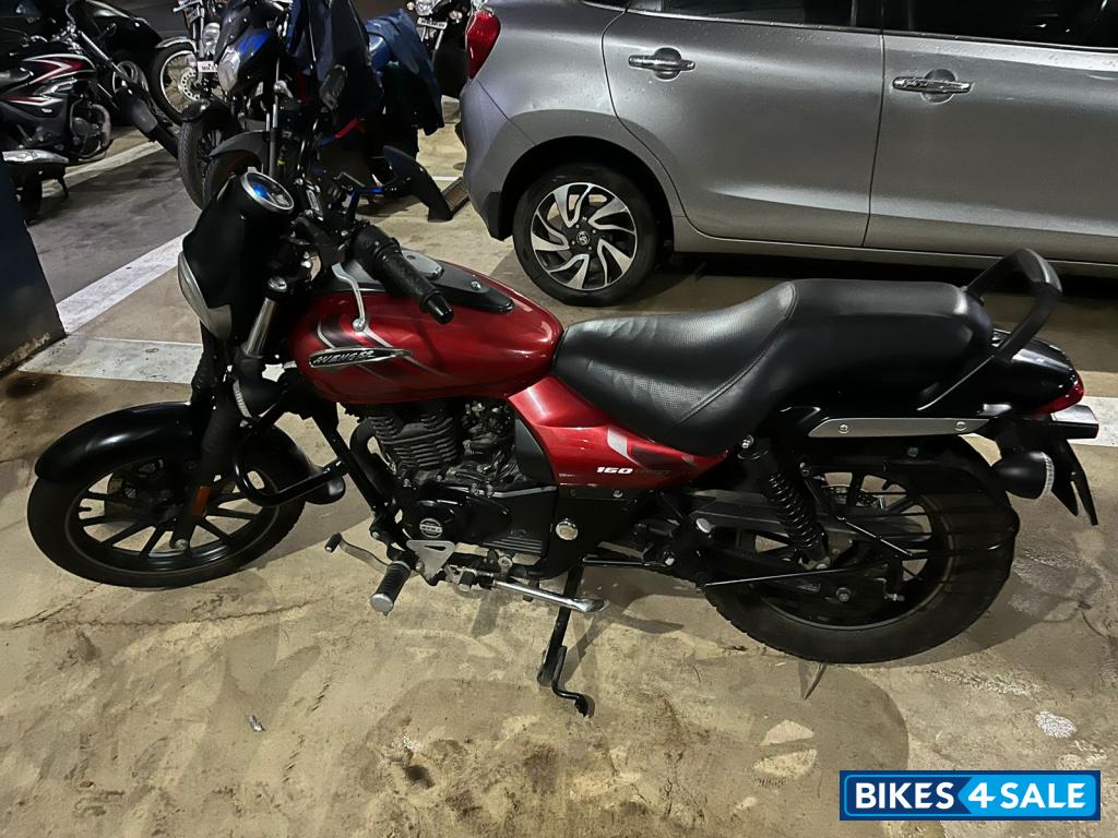 Red Bajaj Avenger Street 160