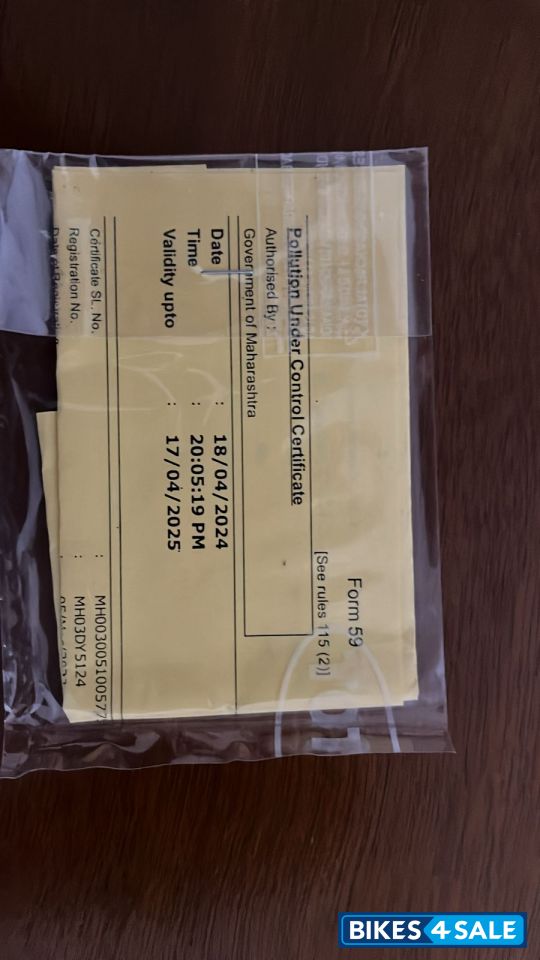 Red Bajaj Avenger Street 160