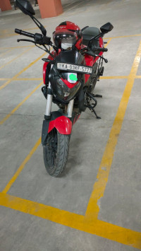Canyon Red Bajaj Dominar 250