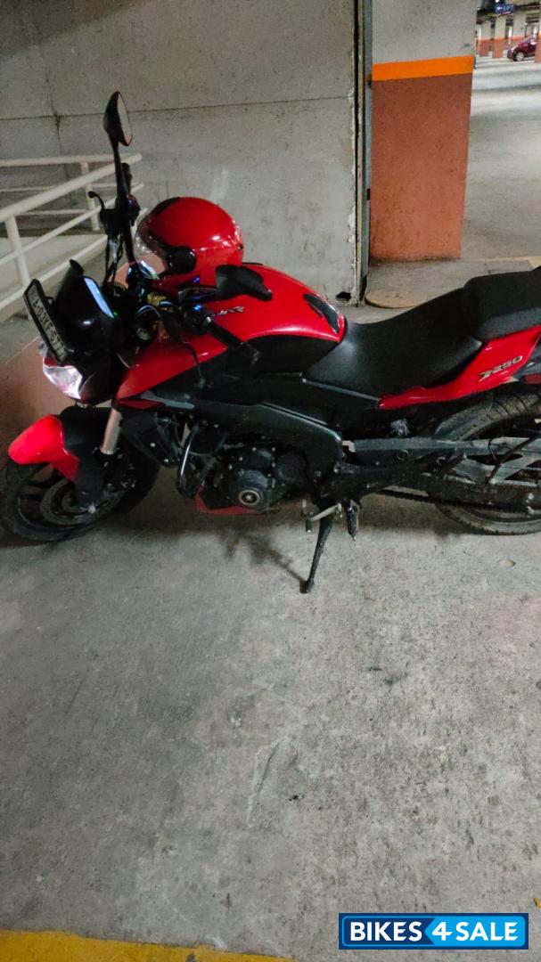 Canyon Red Bajaj Dominar 250