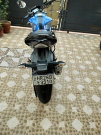 Blue Suzuki Gixxer 150