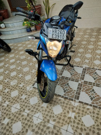 Blue Suzuki Gixxer 150