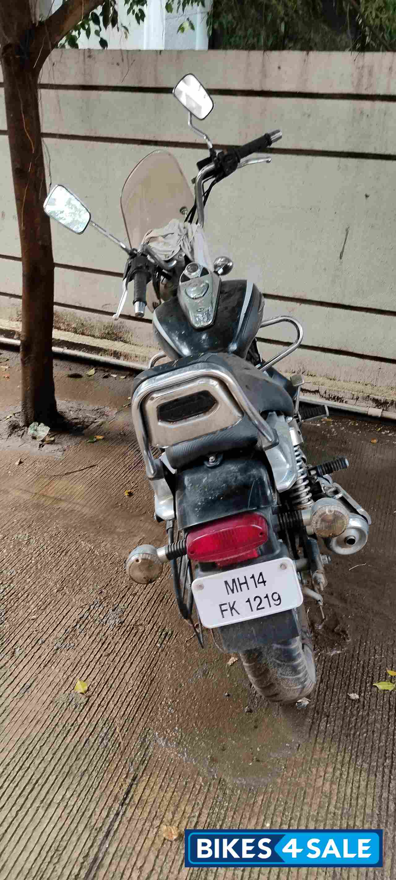 Bajaj Avenger Cruise 220 BS6
