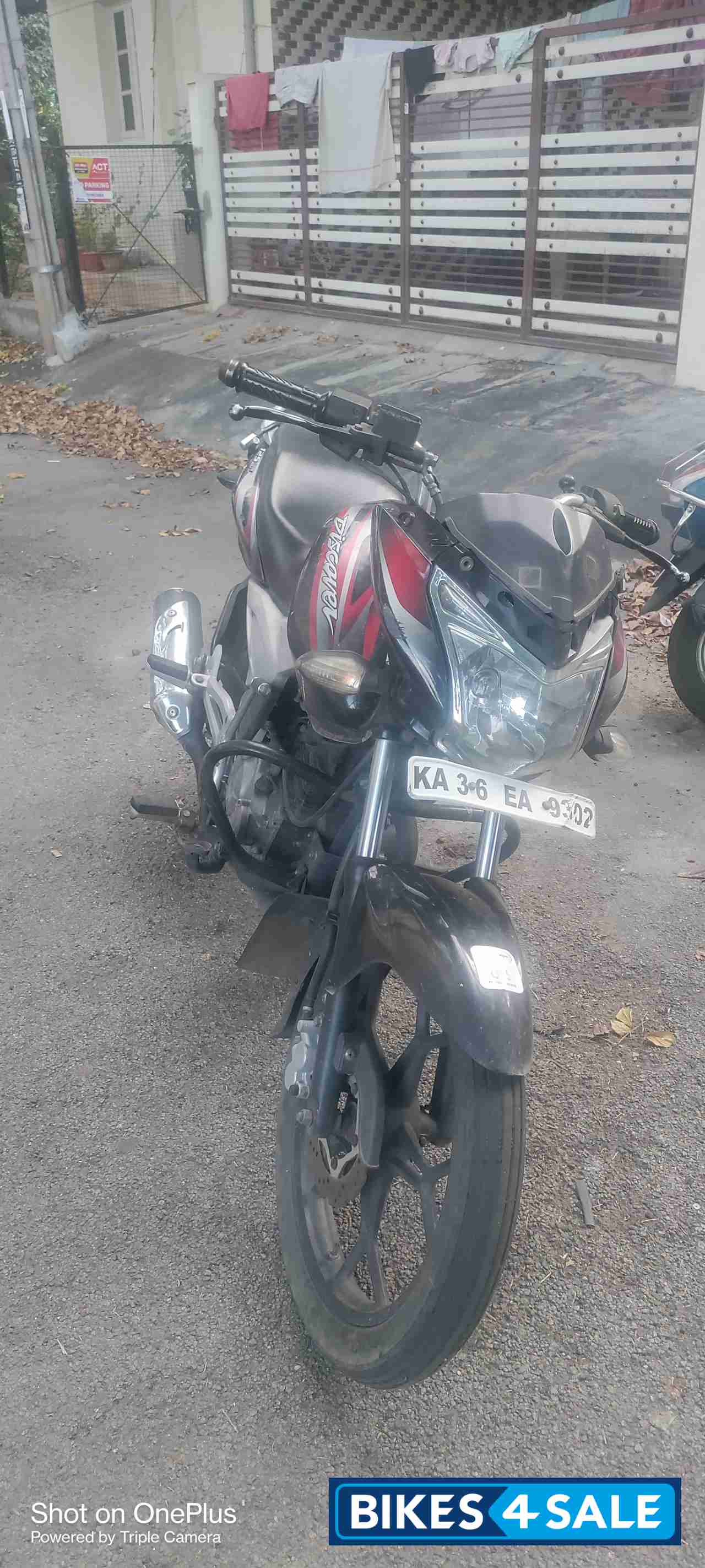 Bajaj Discover 125 ST