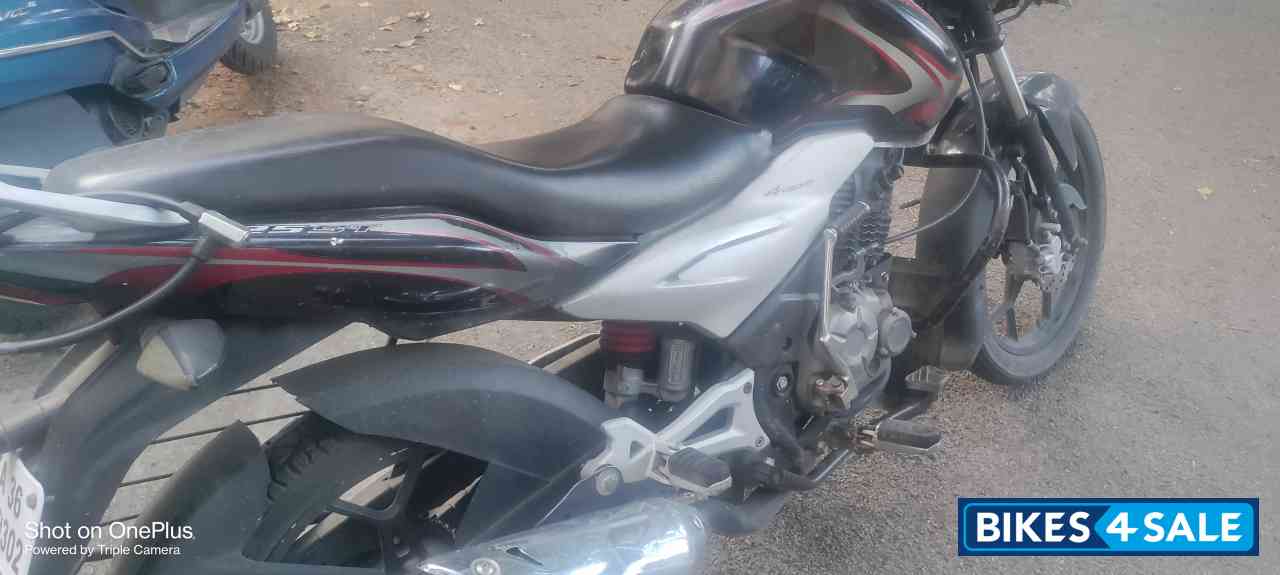 Bajaj Discover 125 ST