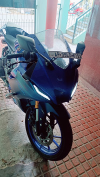 Yamaha R15 V4