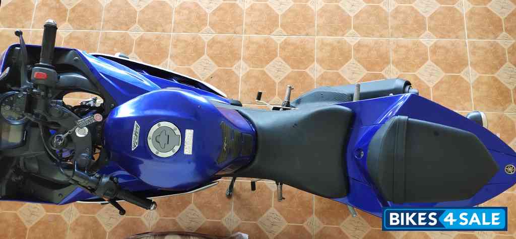 Racing Blue Yamaha YZF R15 V2