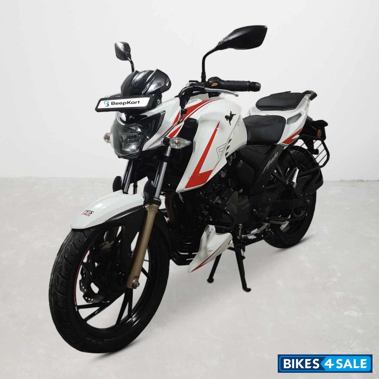 TVS Apache RTR 200 4V TVS Apache RTR 200 4V