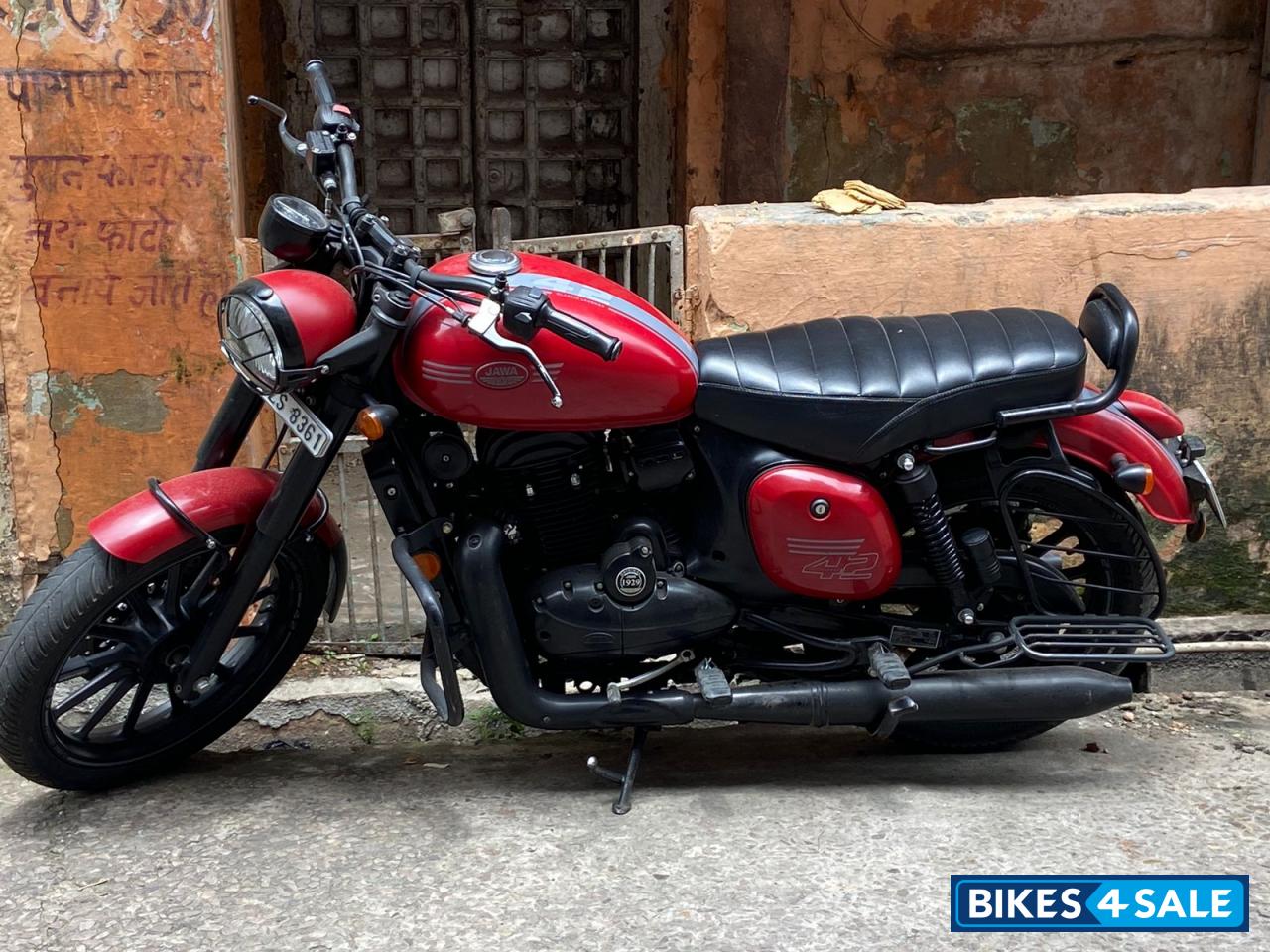 Jawa 42 Dual Channel ABS Orion Red