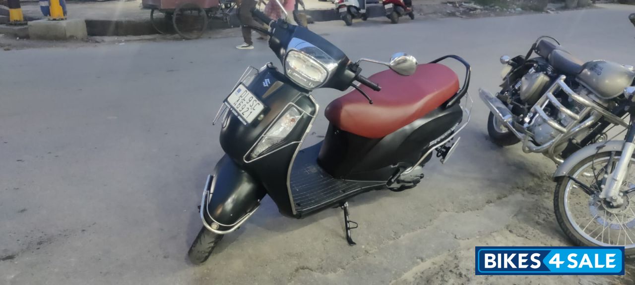 Matt Black Suzuki Access 125 BS6