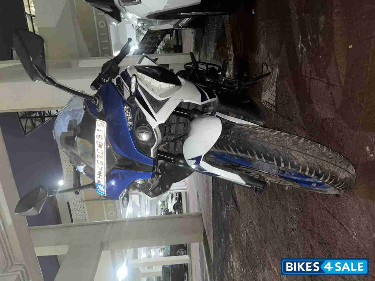 Sports Blue Edition Bajaj Pulsar RS 200