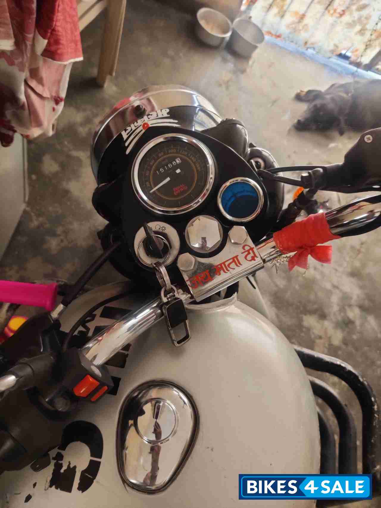 Silver Royal Enfield Classic 350