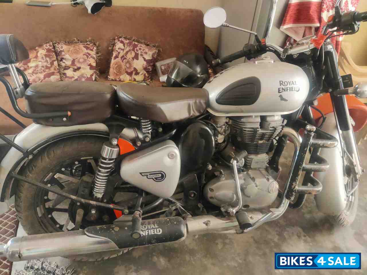 Silver Royal Enfield Classic 350