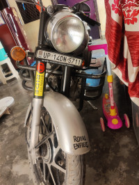 Silver Royal Enfield Classic 350