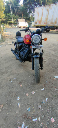 Red Royal Enfield Meteor 350 Fireball