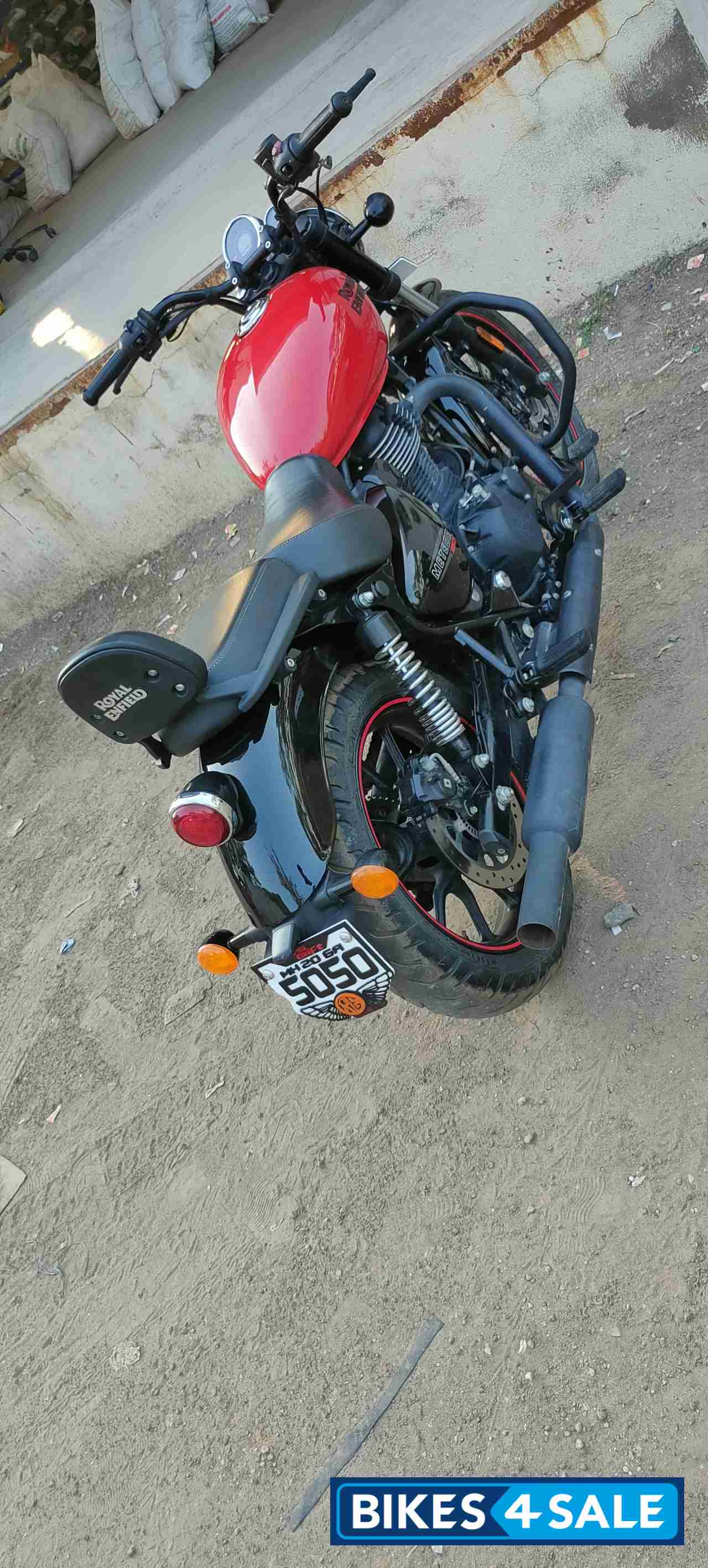 Red Royal Enfield Meteor 350 Fireball