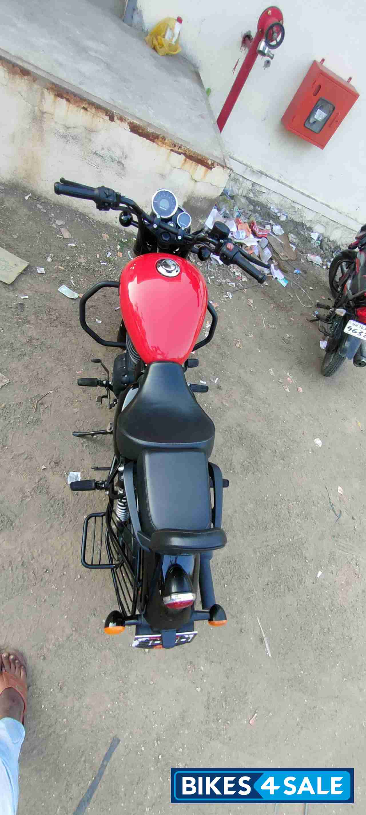 Red Royal Enfield Meteor 350 Fireball