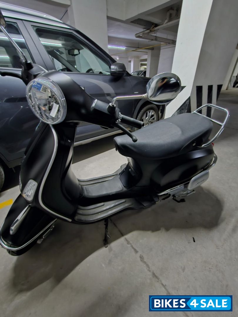 Matte Black Vespa ZX 125