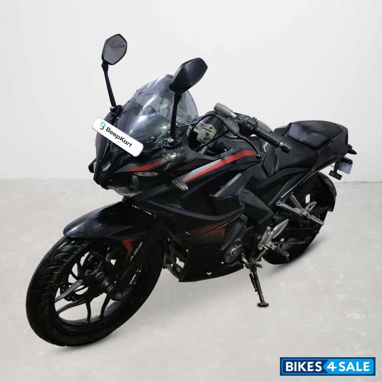 Bajaj Pulsar RS 200
