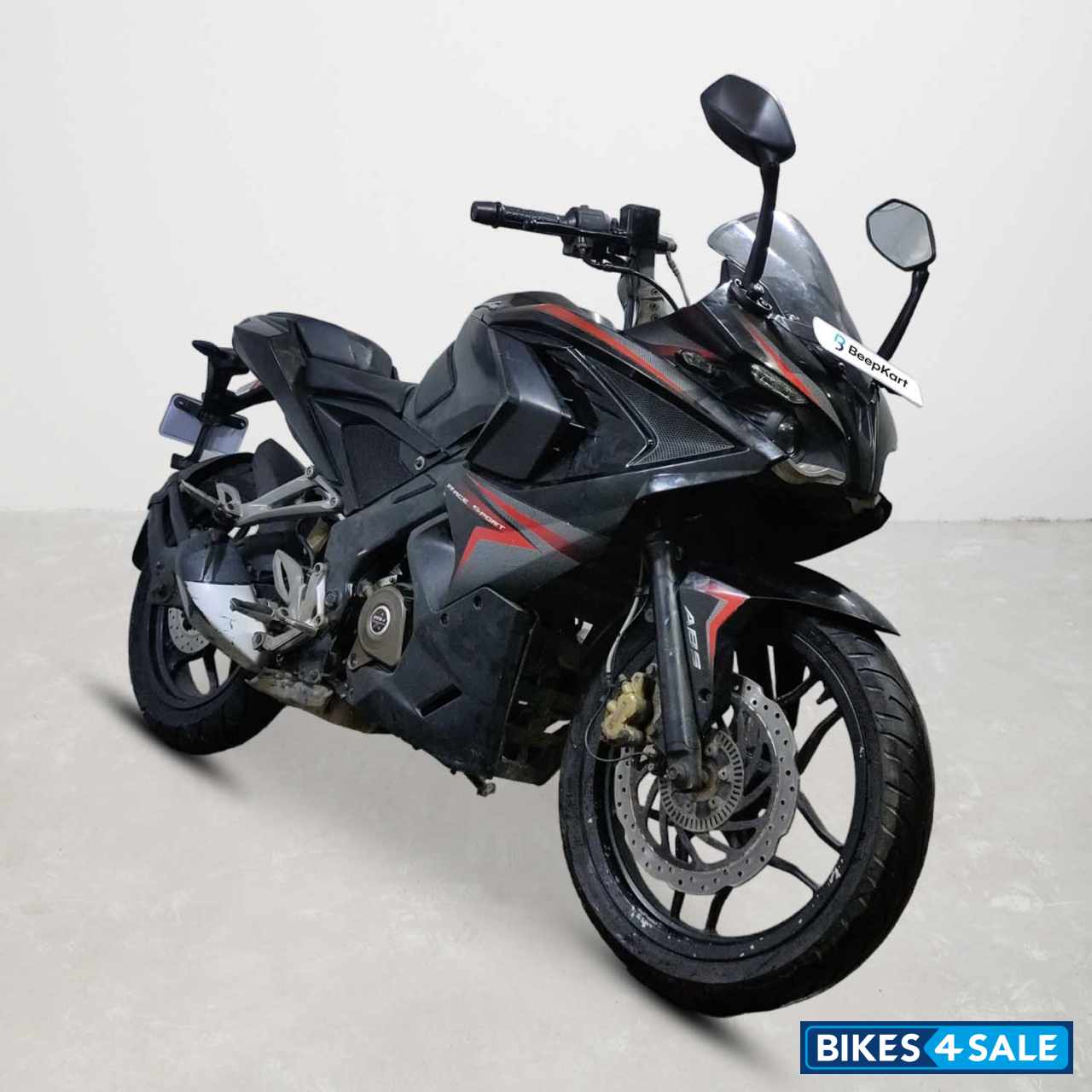 Bajaj Pulsar RS 200