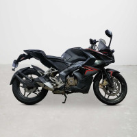 Bajaj Pulsar RS 200