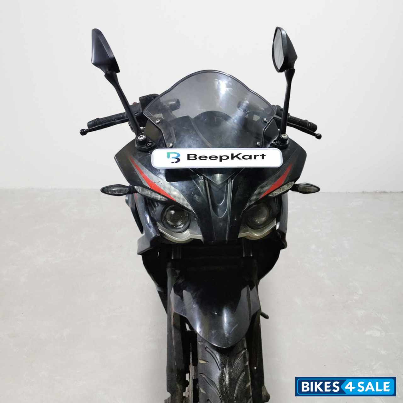 Bajaj Pulsar RS 200